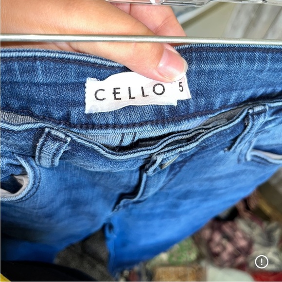 Cello Fray Bottom Unique Hem Ankle Jeans - Picture 5 of 6